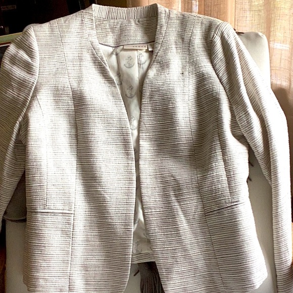 Womens’s Kenar Jacket - Picture 8 of 9